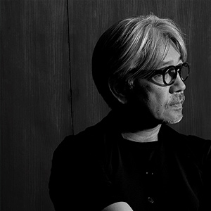 坂本龍一